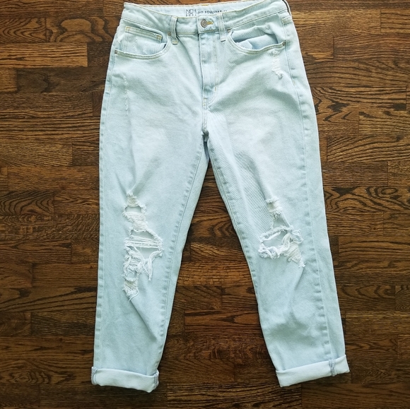 🚫SOLD🚫NoBoundaries ▪︎ Juniors Distressed Jeans - Picture 4 of 15